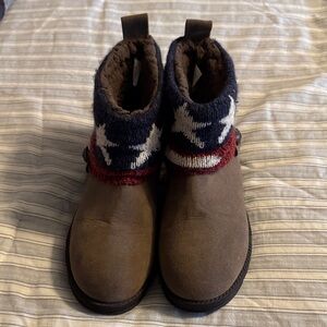 Muk Luks Brown Ankle Boots with Knit Star Design